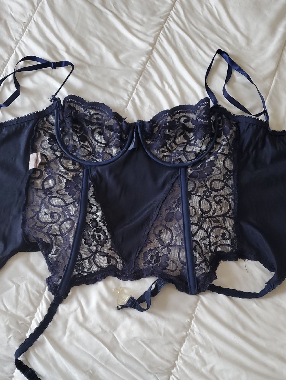 VTG Coquette Navy Lace Bustier w/ Satin Panel – Made in Canada - Picture 6 of 8